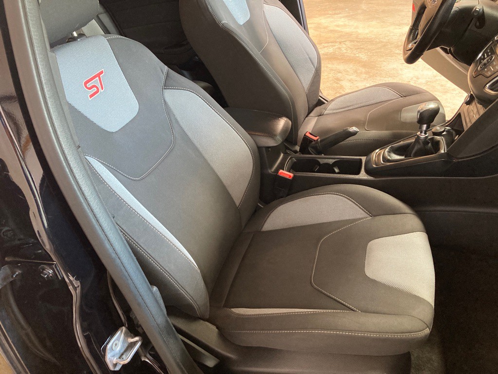 2018 Ford Focus Image 24