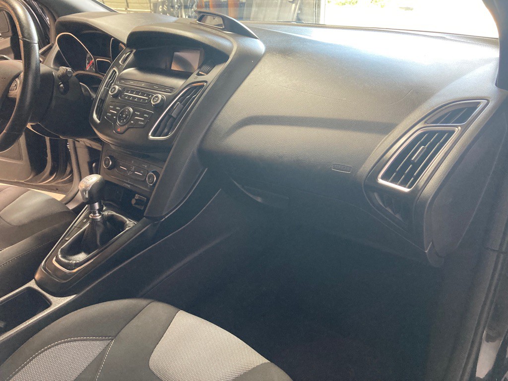 2018 Ford Focus Image 25