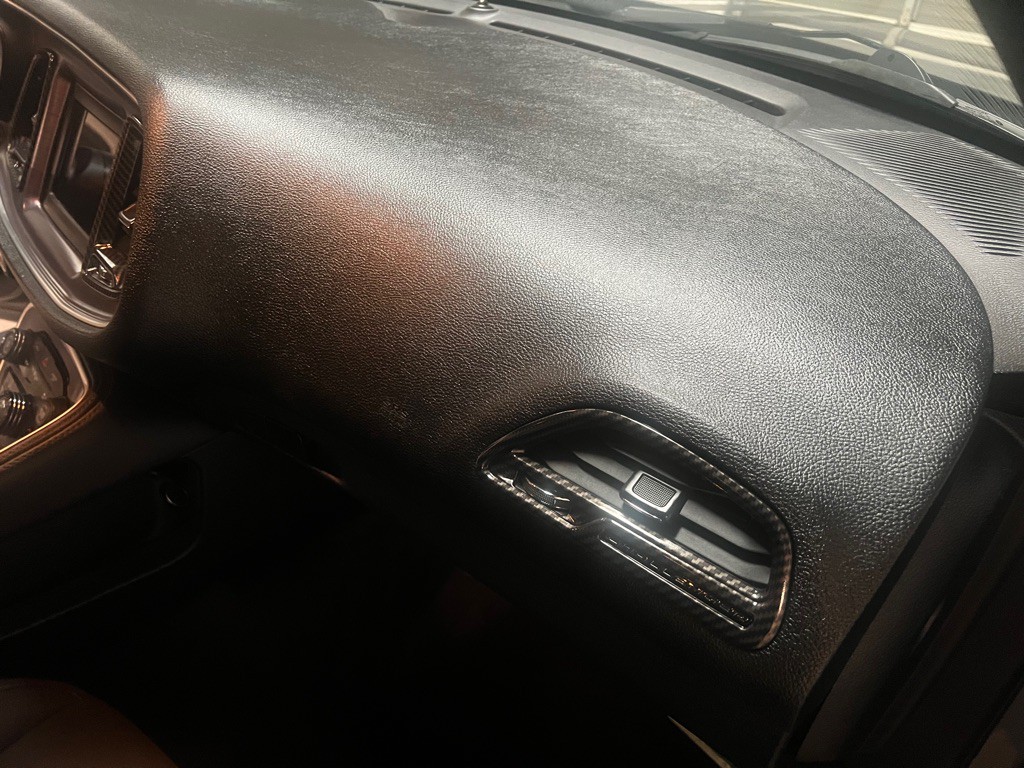 2018 Dodge Challenger Image 13