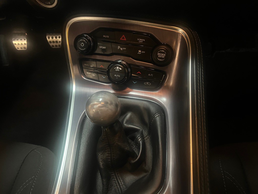 2018 Dodge Challenger Image 14