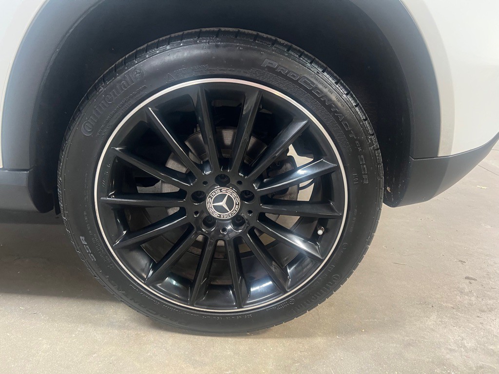 2019 Mercedes-Benz GLA-Class Image 13