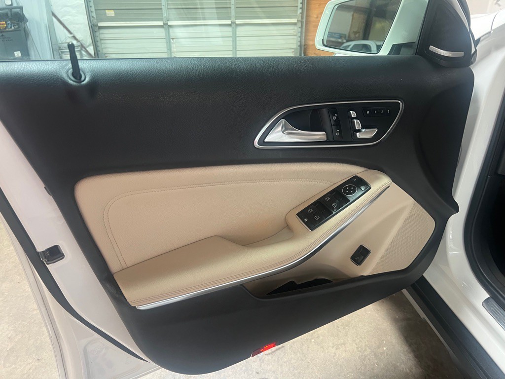 2019 Mercedes-Benz GLA-Class Image 25