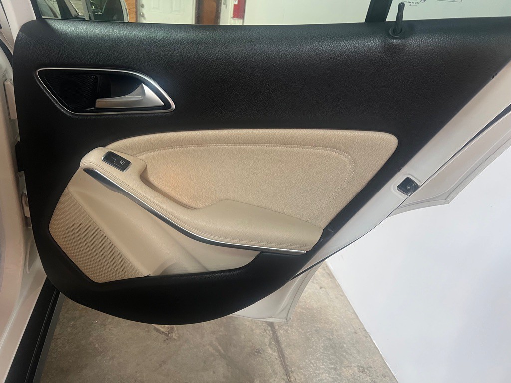 2019 Mercedes-Benz GLA-Class Image 27