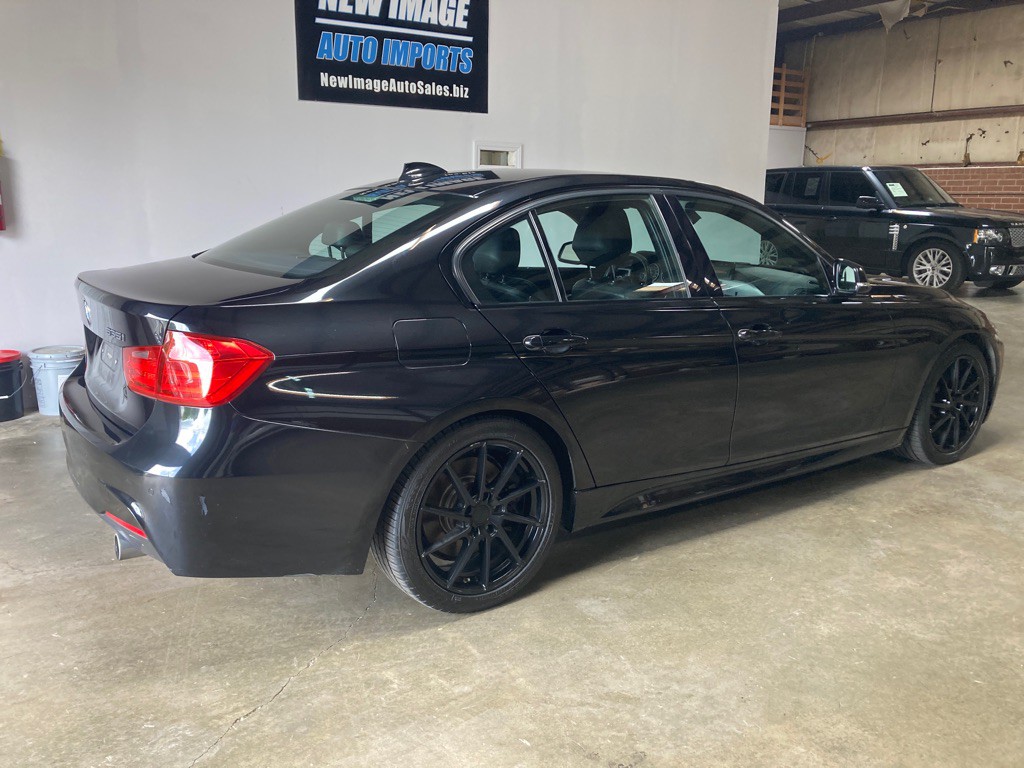 2014 BMW 3 Series Image 3