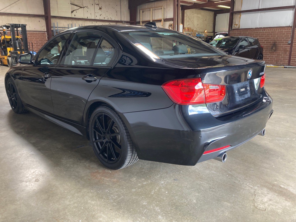 2014 BMW 3 Series Image 11