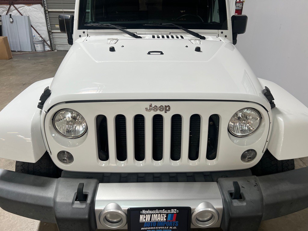 2015 Jeep Wrangler Image 9