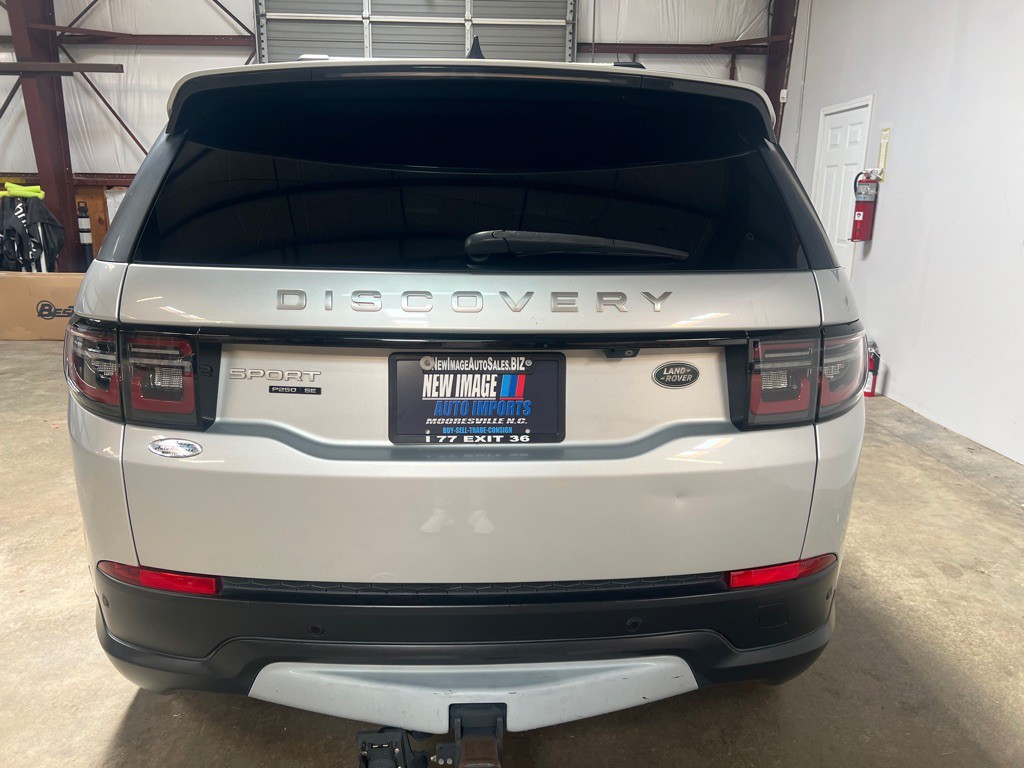 2020 Land Rover Discovery Sport Image 11