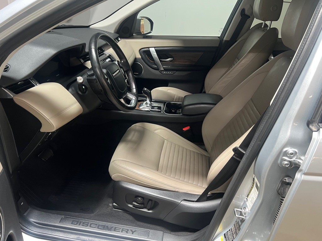 2020 Land Rover Discovery Sport Image 14