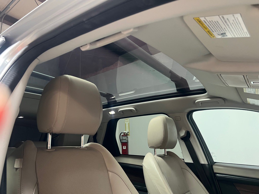 2020 Land Rover Discovery Sport Image 31