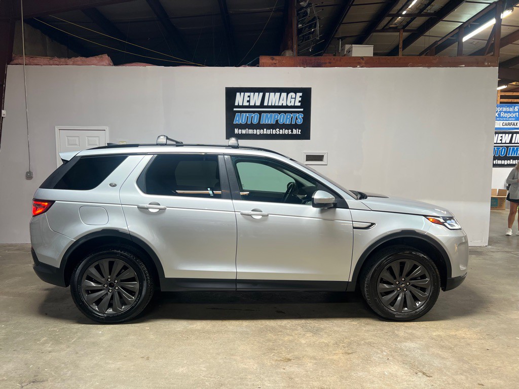2020 Land Rover Discovery Sport Image 1