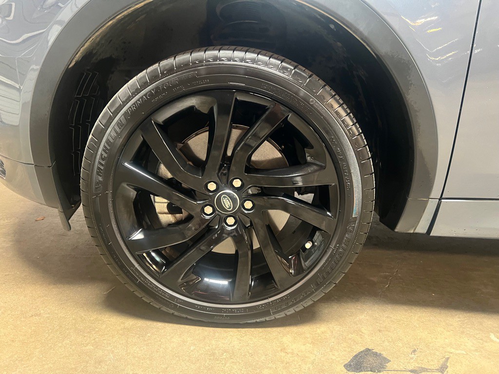 2019 Land Rover Discovery Sport Image 12