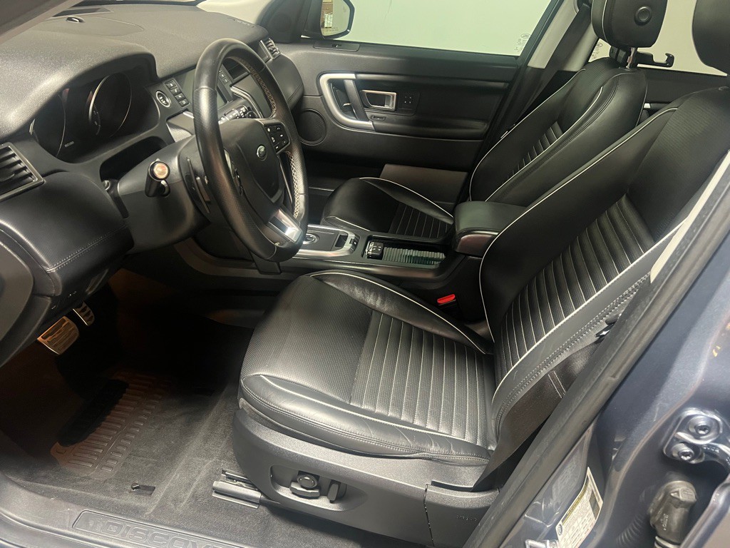 2019 Land Rover Discovery Sport Image 15
