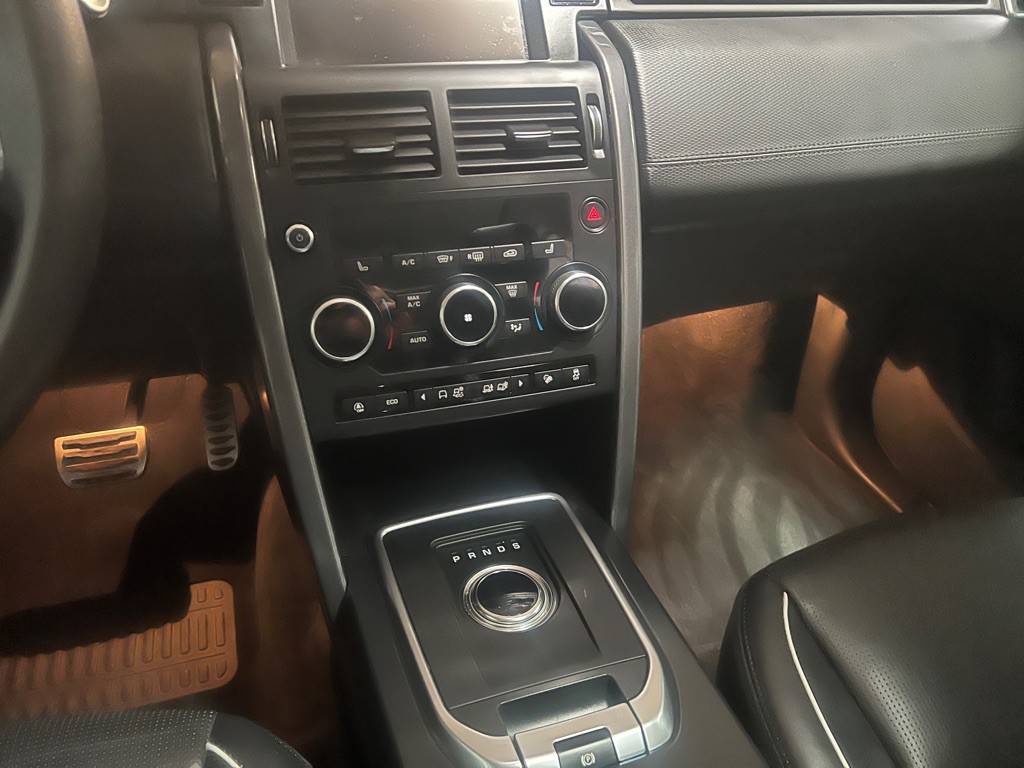 2019 Land Rover Discovery Sport Image 23