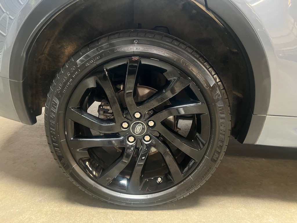 2019 Land Rover Discovery Sport Image 14