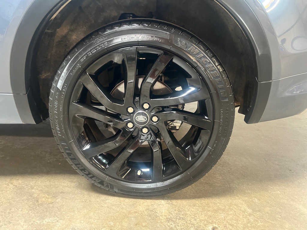 2019 Land Rover Discovery Sport Image 15