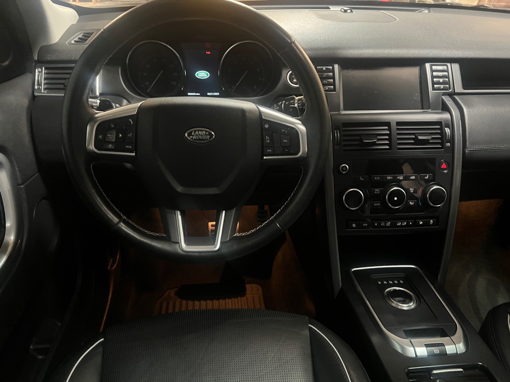 2019 Land Rover Discovery Sport Image 22