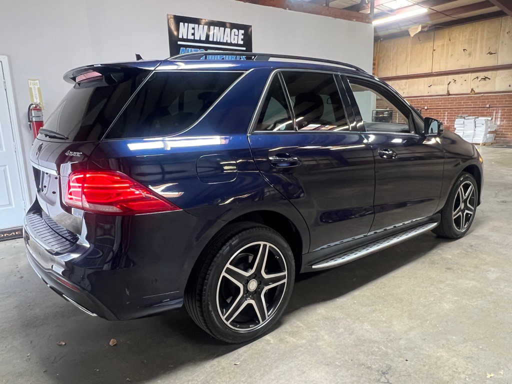 2016 Mercedes-Benz GLE-Class Image 4