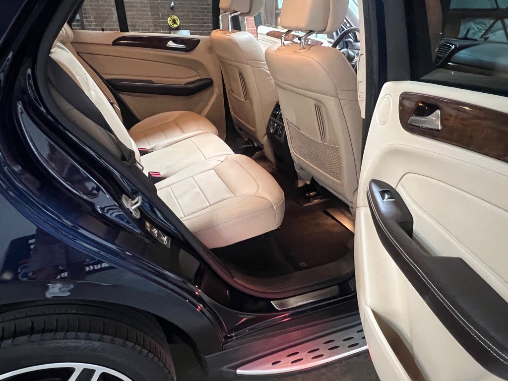 2016 Mercedes-Benz GLE-Class Image 18