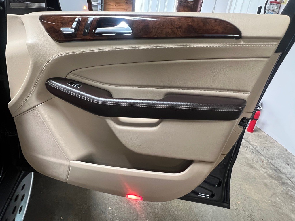 2016 Mercedes-Benz GLE-Class Image 25