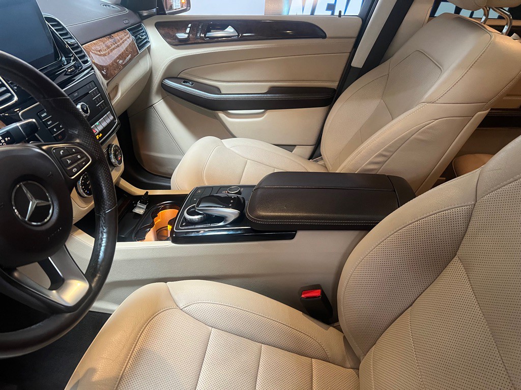 2016 Mercedes-Benz GLE-Class Image 16