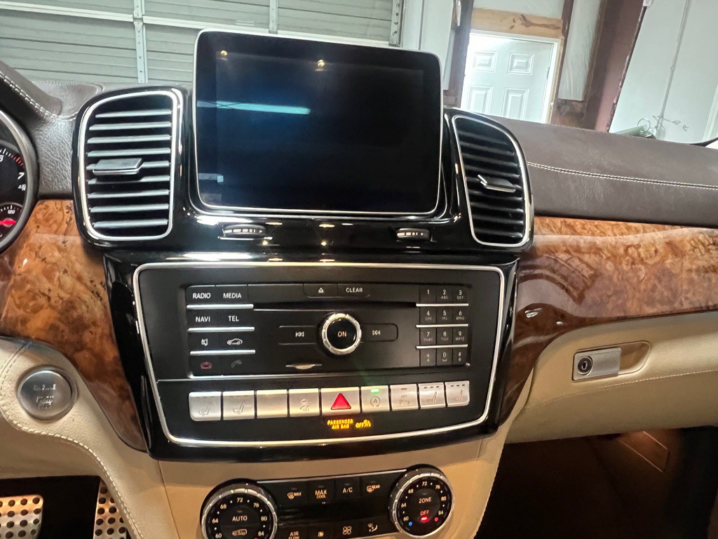 2016 Mercedes-Benz GLE-Class Image 21