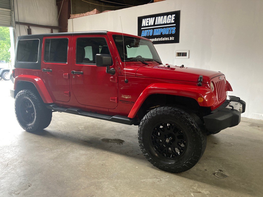 2014 Jeep Wrangler Unlimited Image 2