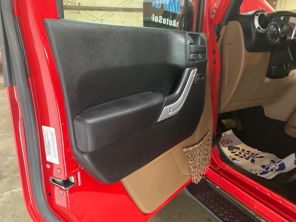 2014 Jeep Wrangler Unlimited Image 16