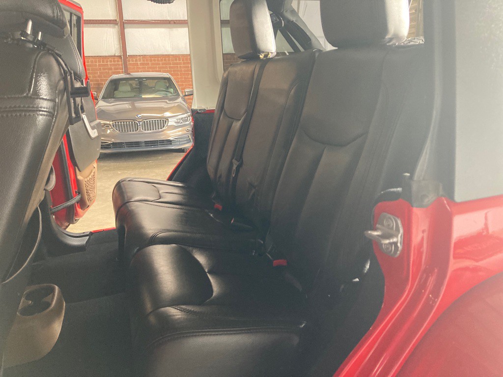 2014 Jeep Wrangler Unlimited Image 25