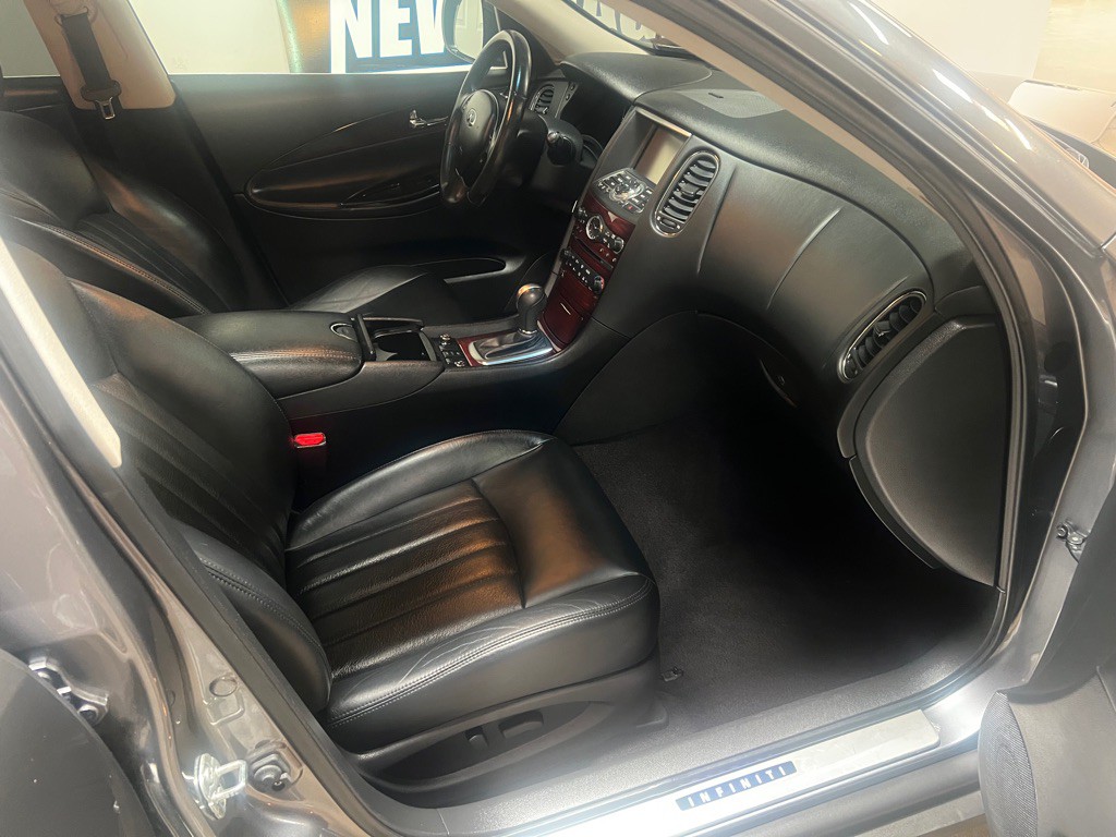 2016 INFINITI QX50 Image 17