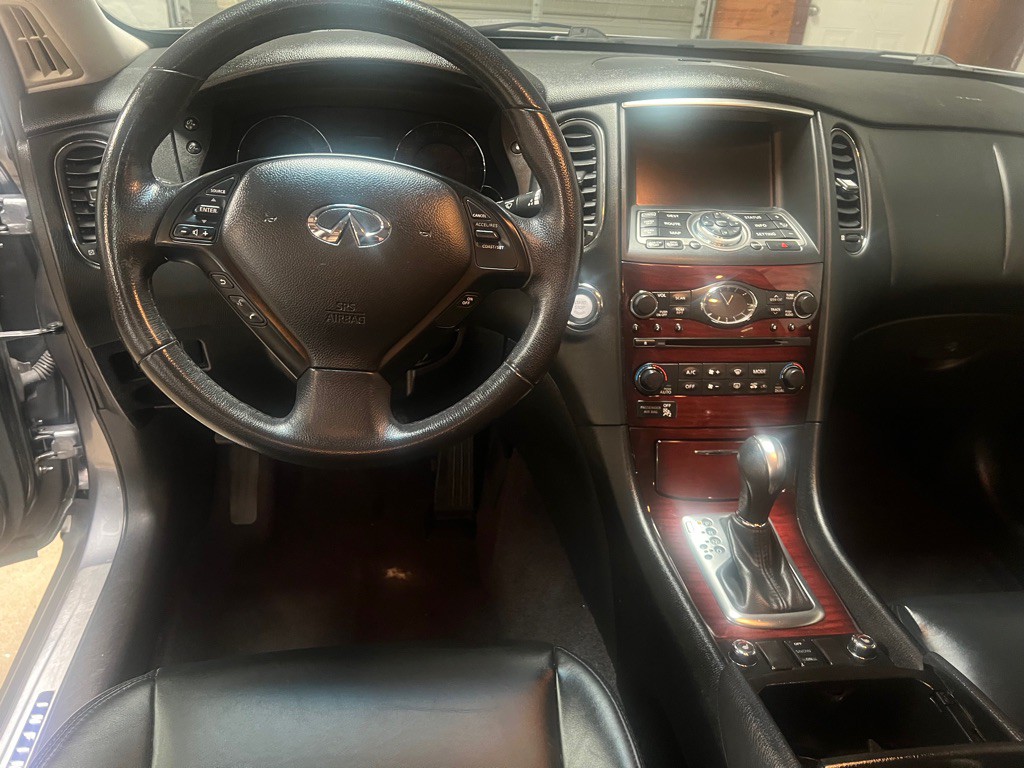 2016 INFINITI QX50 Image 19