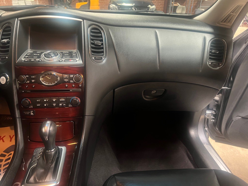 2016 INFINITI QX50 Image 20