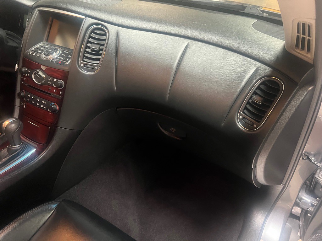 2016 INFINITI QX50 Image 21