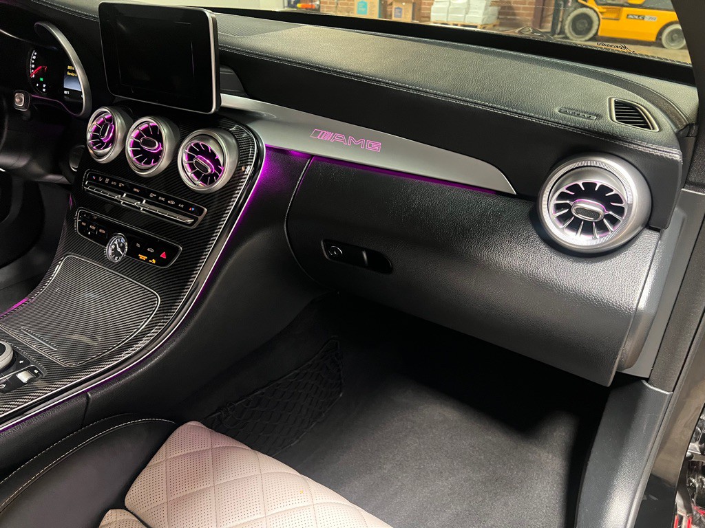 2017 Mercedes-Benz C-Class Image 27