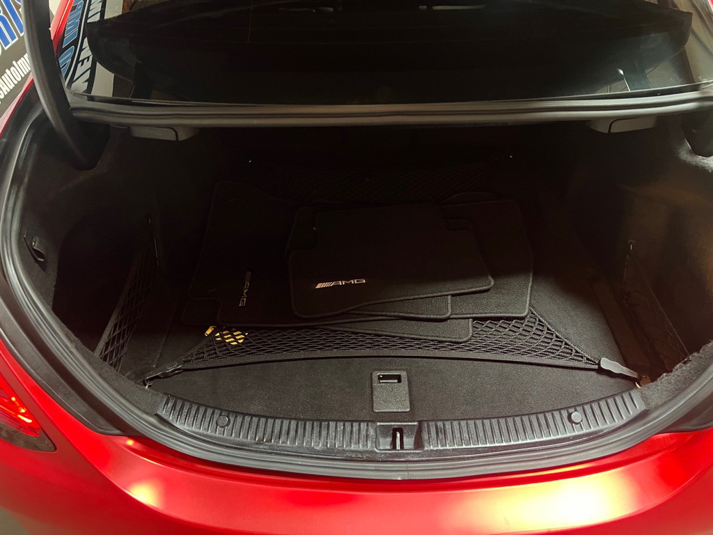 2017 Mercedes-Benz C-Class Image 37