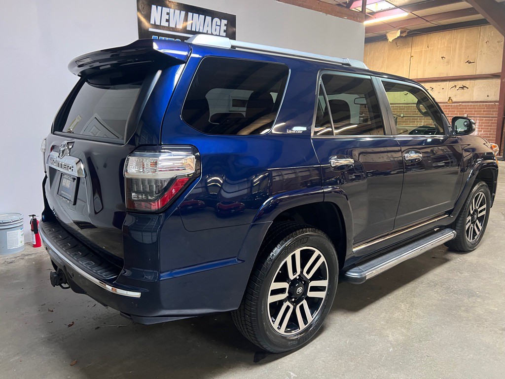 2016 Toyota 4Runner Image 4