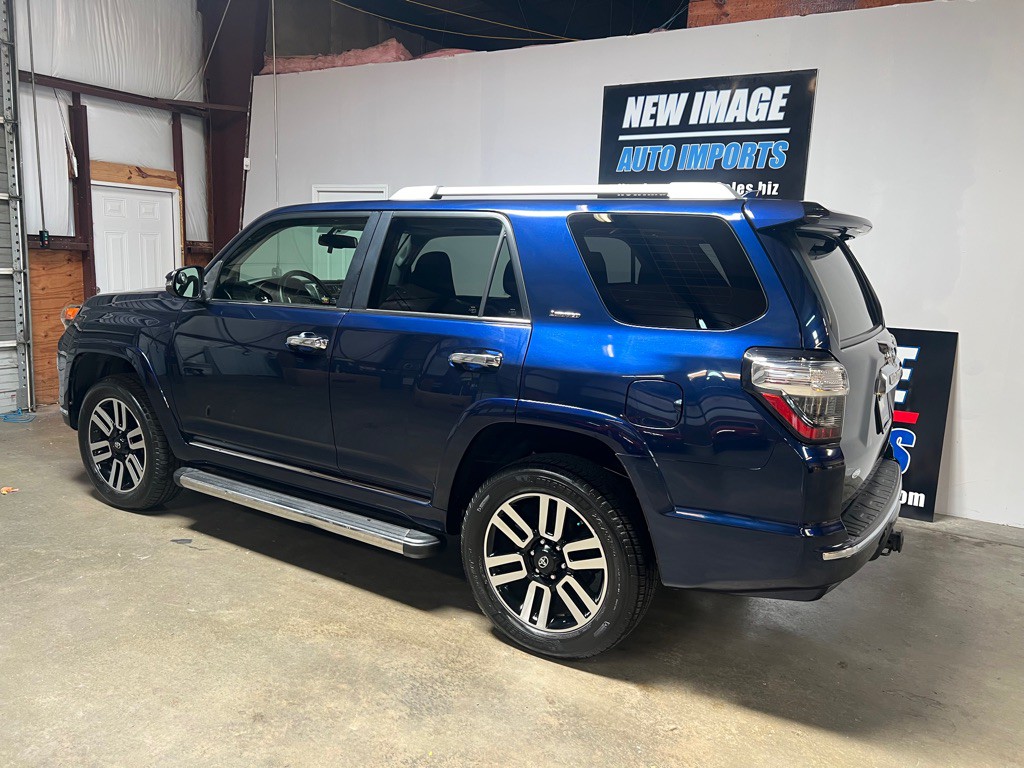 2016 Toyota 4Runner Image 6