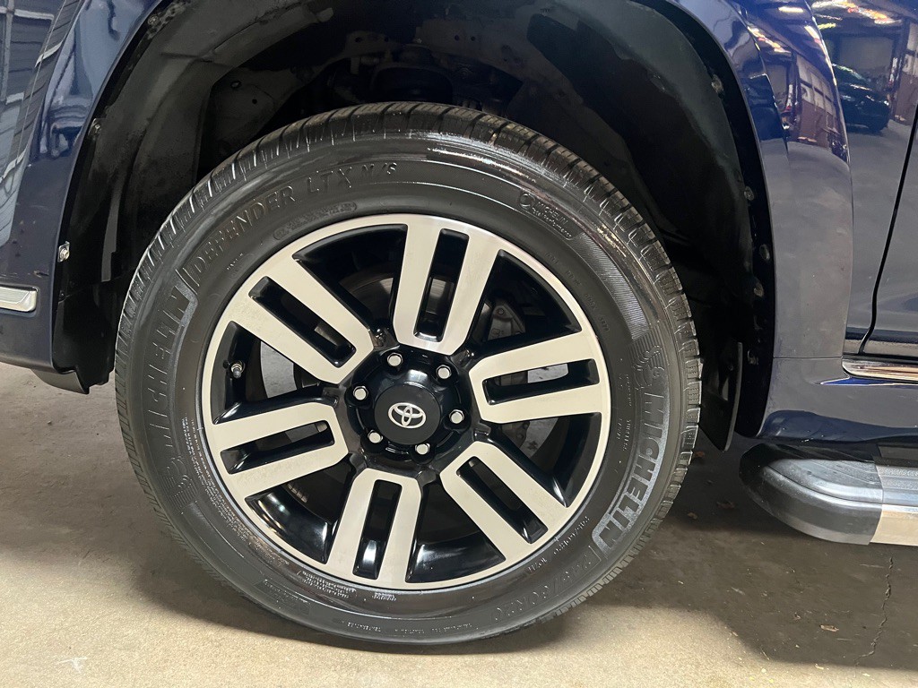 2016 Toyota 4Runner Image 14