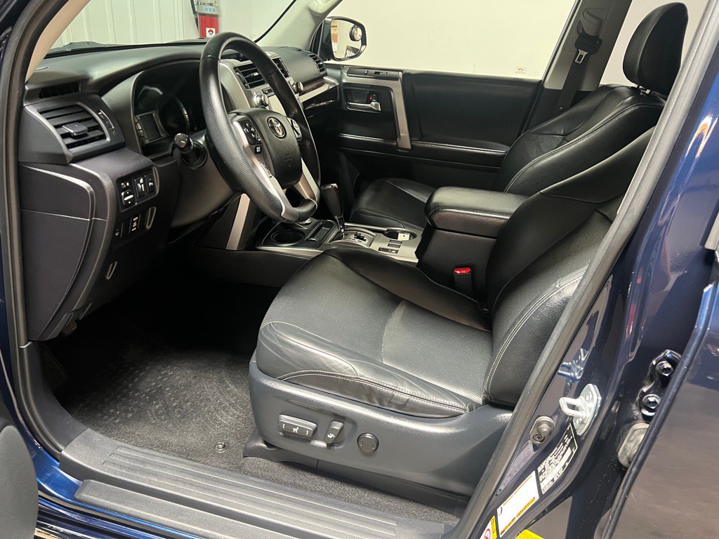 2016 Toyota 4Runner Image 15