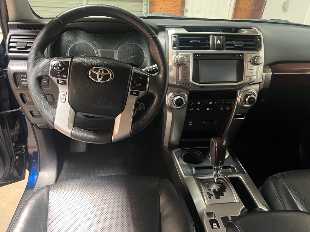 2016 Toyota 4Runner Image 19