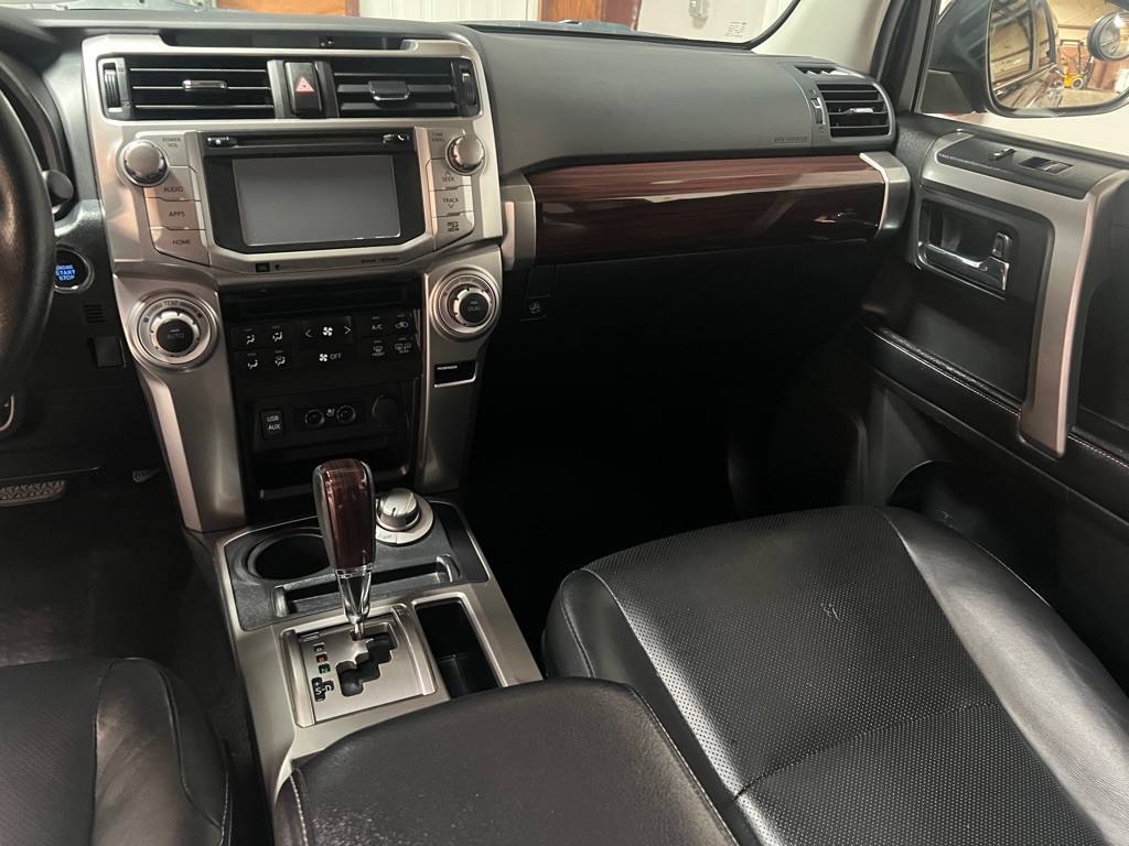2016 Toyota 4Runner Image 20