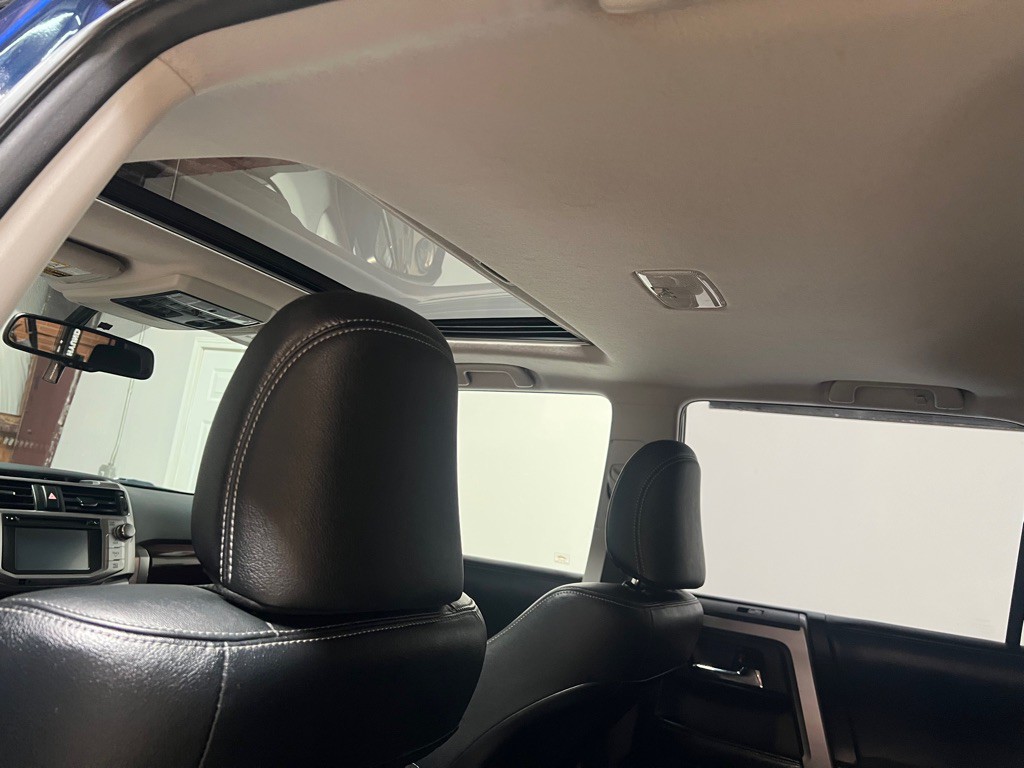 2016 Toyota 4Runner Image 24