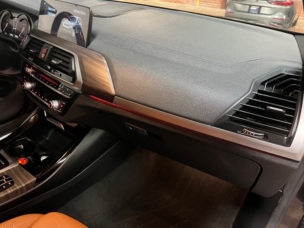 2018 BMW X3 Image 27