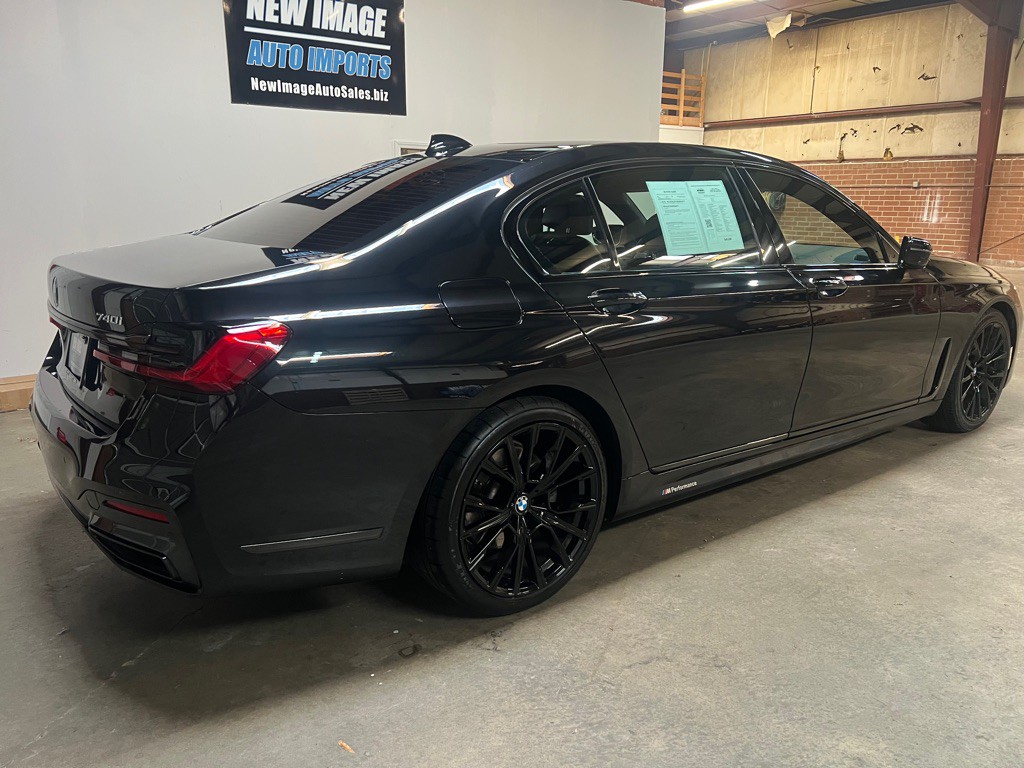 2022 BMW 7 Series Image 4