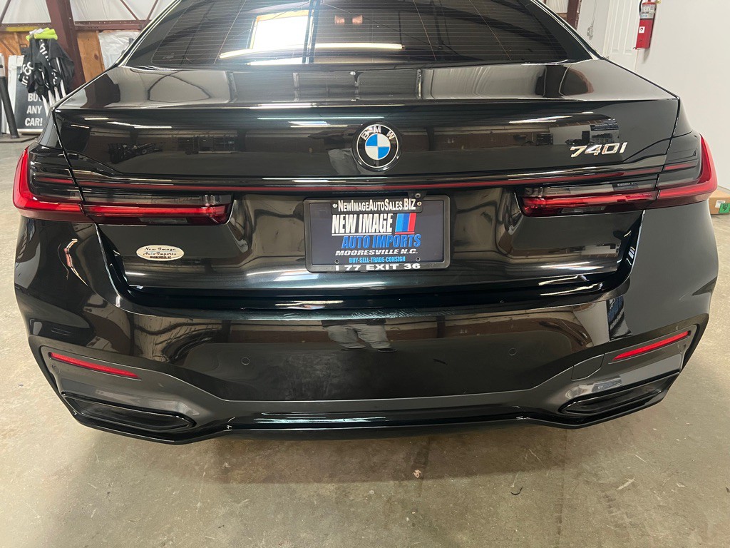 2022 BMW 7 Series Image 10