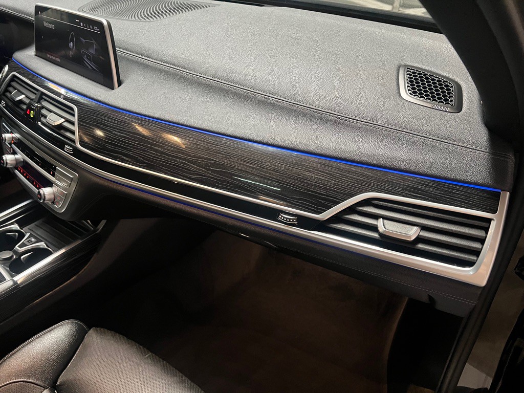 2022 BMW 7 Series Image 27