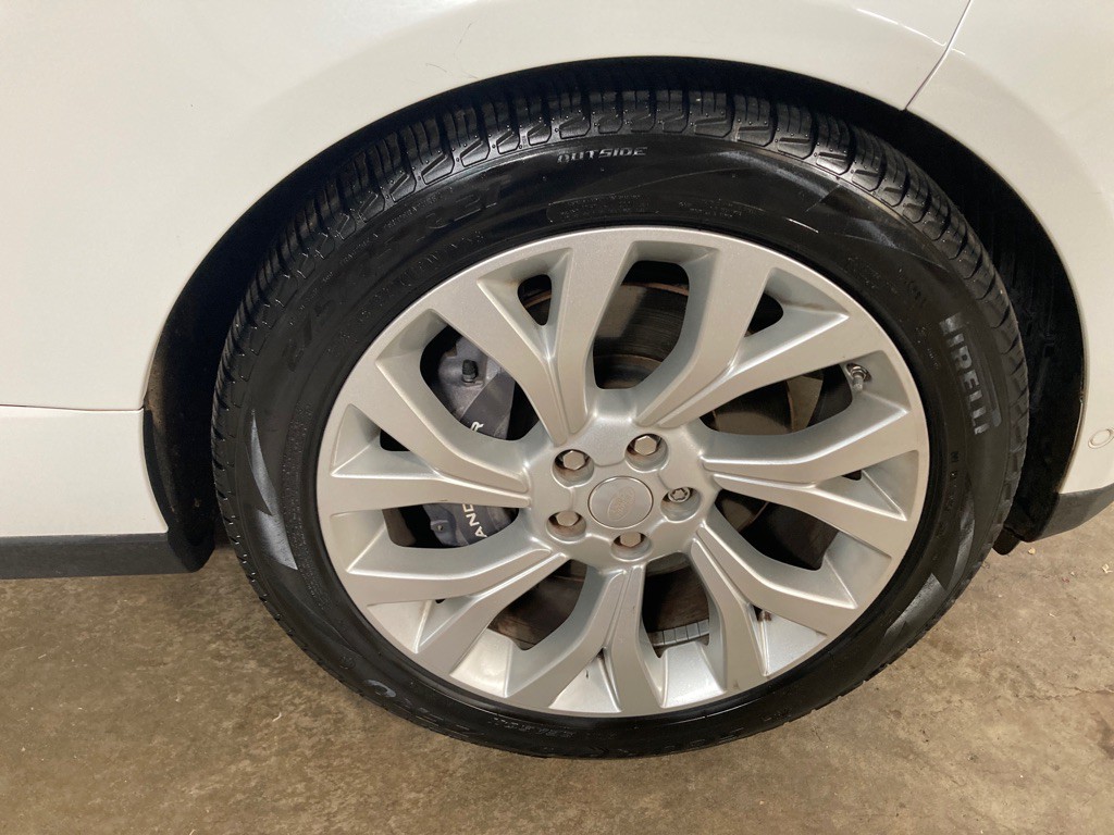 2018 Land Rover Range Rover Image 5