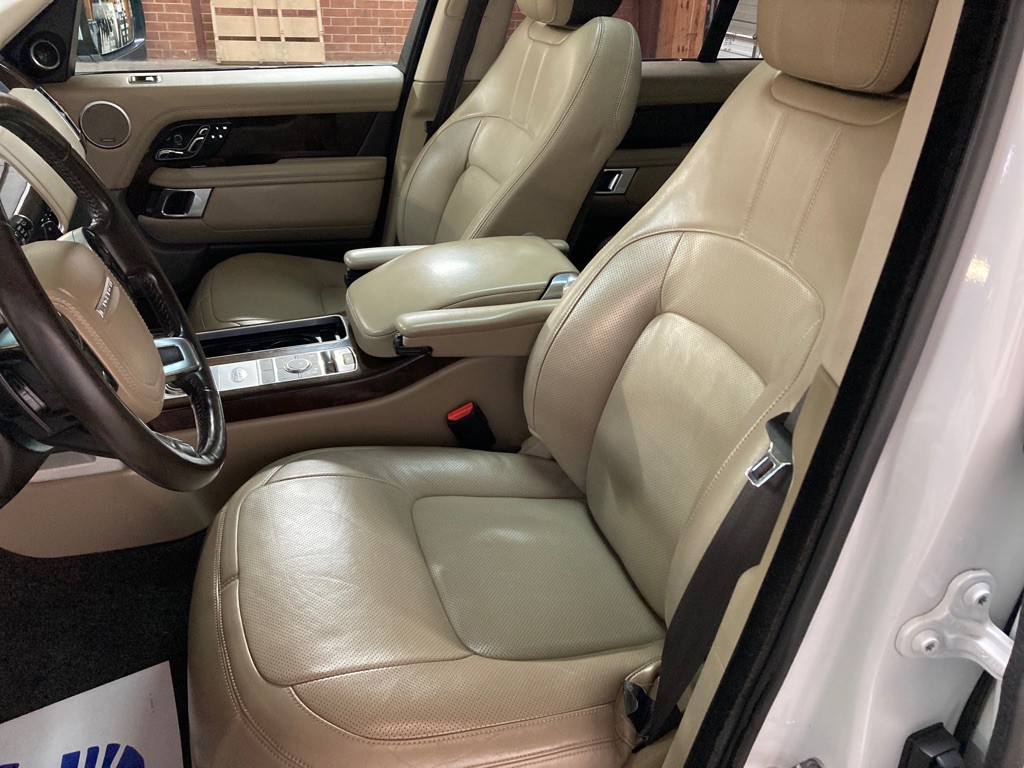 2018 Land Rover Range Rover Image 13