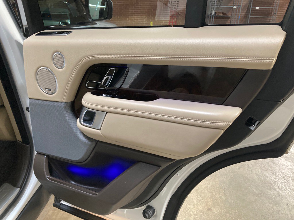 2018 Land Rover Range Rover Image 22