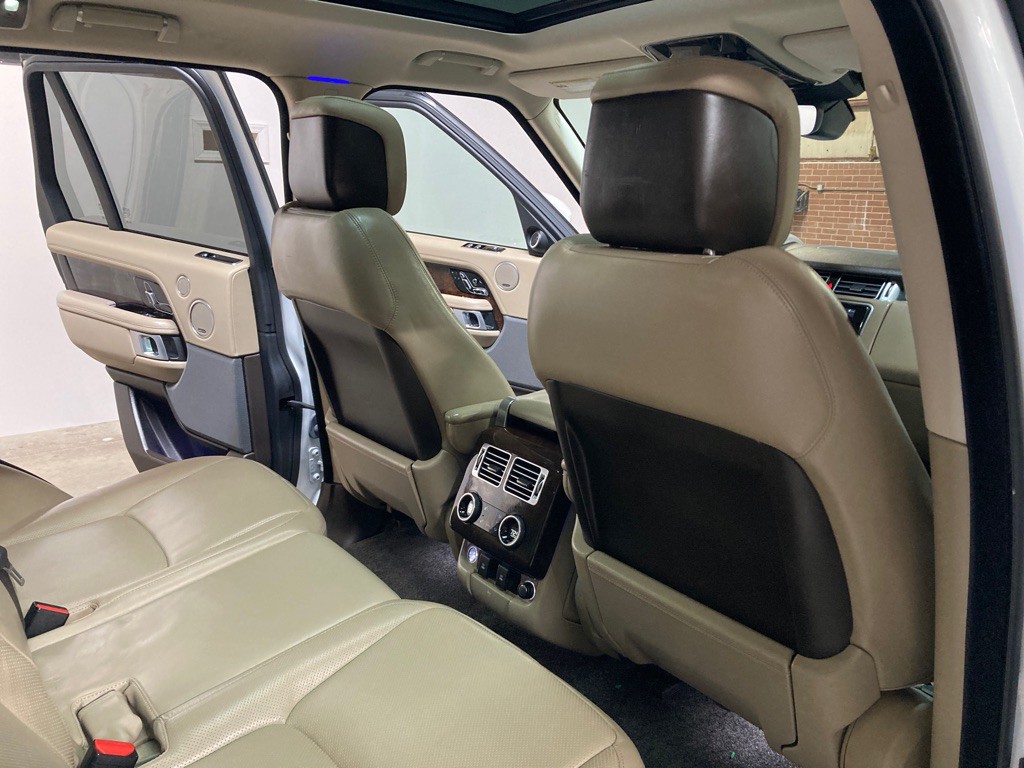 2018 Land Rover Range Rover Image 23