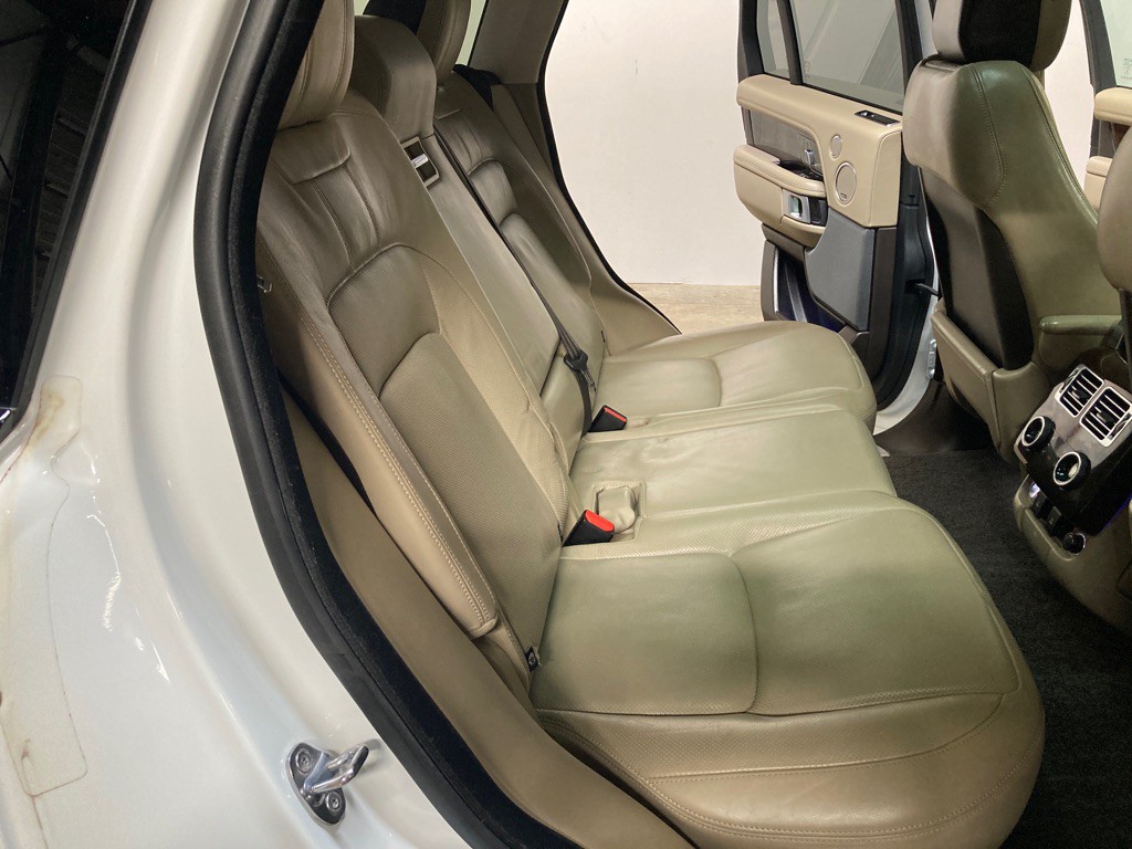 2018 Land Rover Range Rover Image 24